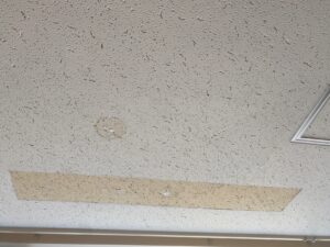 ヤニ汚れ天井の画像